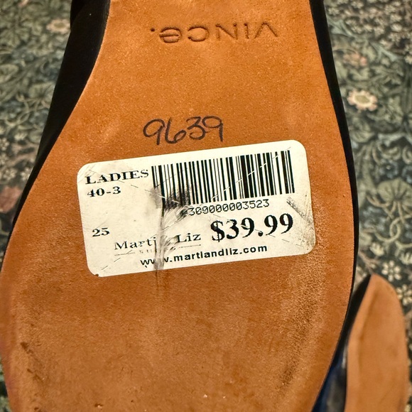 Vince Black Leather Flats - Picture 4 of 6